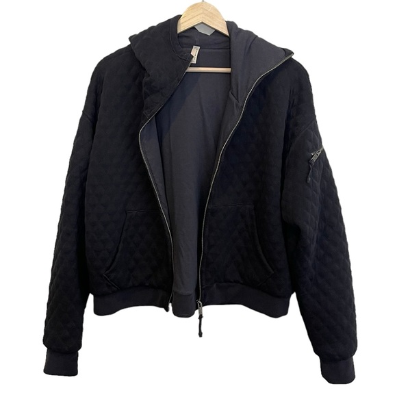 Free People Movement Hibernation Quilted Cropped Hoodie Jacket Size S Black - Picture 2 of 16